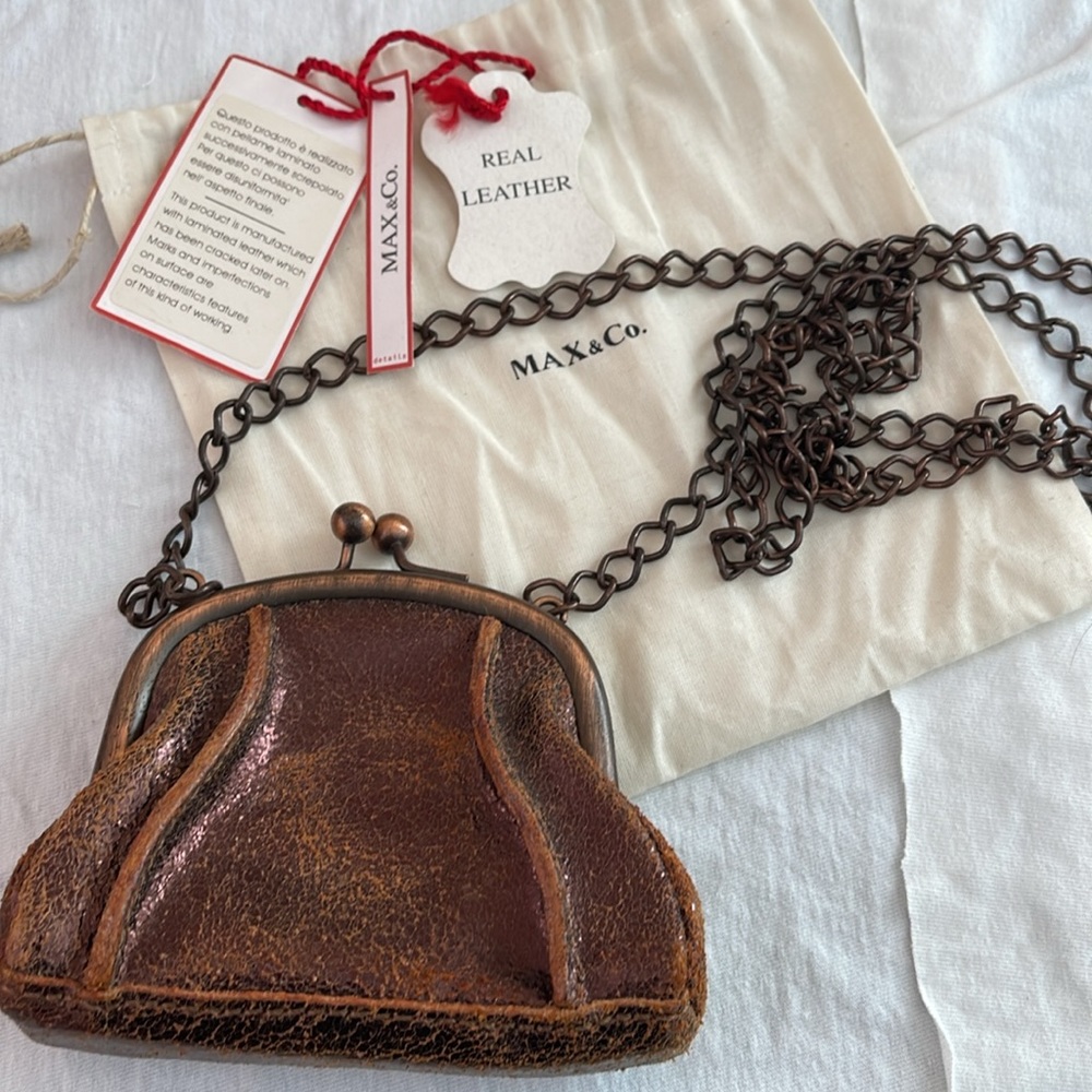 Kisslock Distressed Bronze Leather & Chain 👛 - Picture 2 of 6